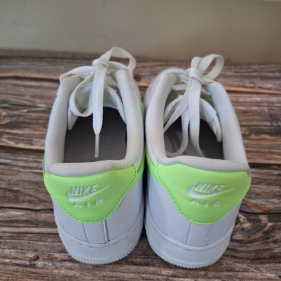 Nike Air Force 1 07 Low barely volt white and bright green women's size 9.5 - Picture 4 of 7